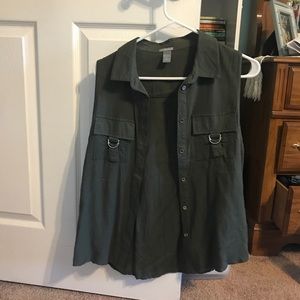 olive green button down shirt